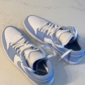 Nike Air Jordan 1  SE White and Light Blue Men's Sneakers